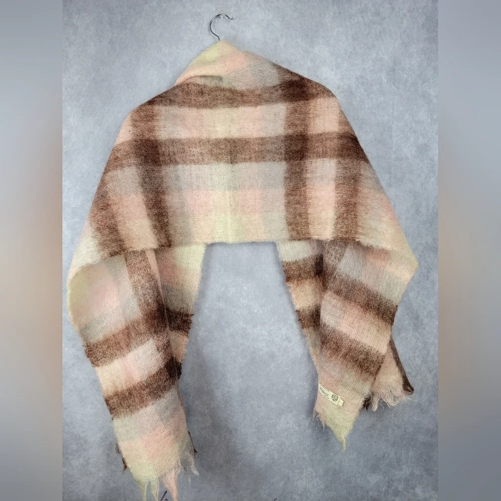 Filene's Boston Hair & Wool Plaid Fringe Scarf Unisex Made‎ Germany 19